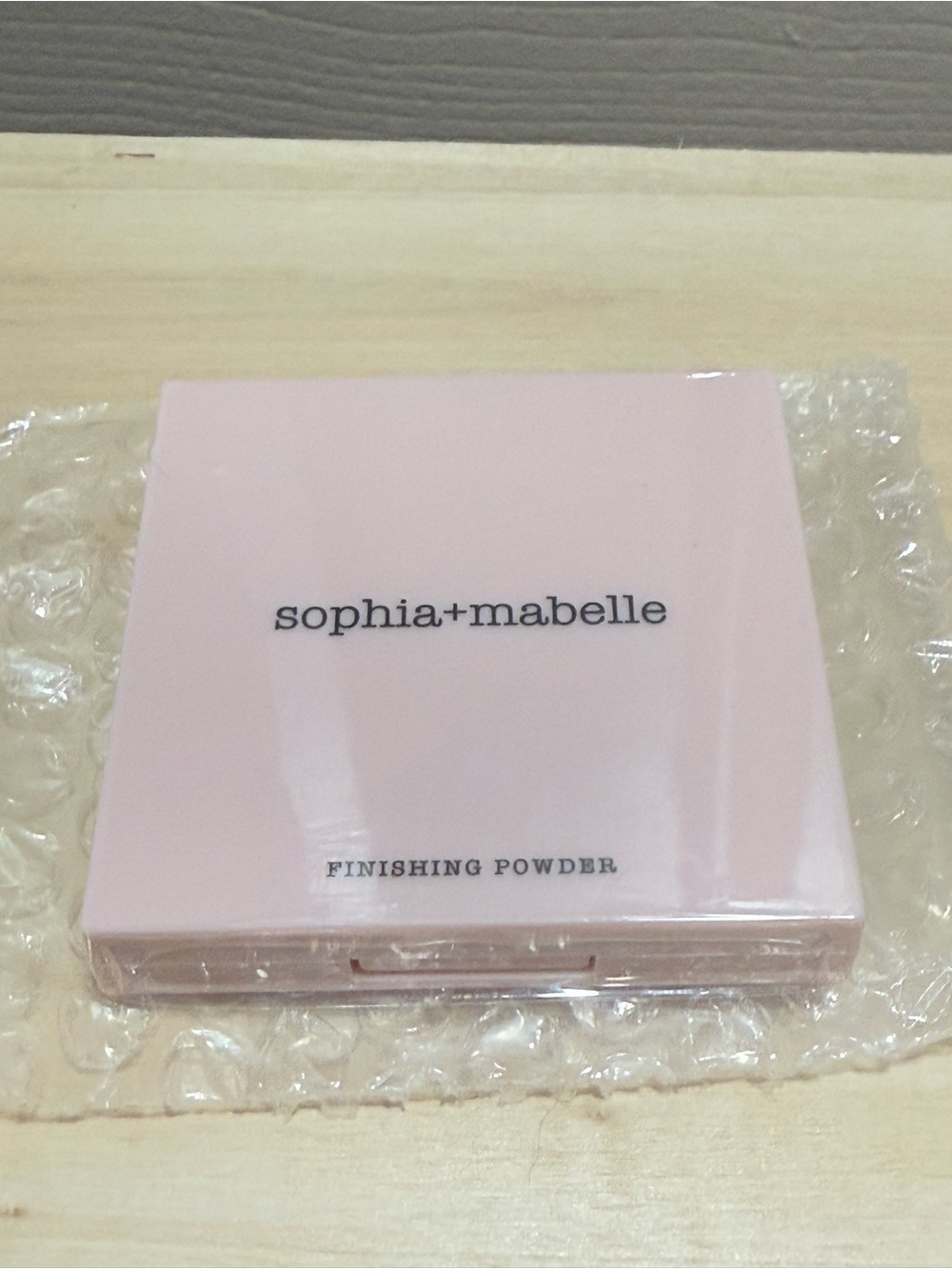 Sophia+Mabelle Finishing Powder - porcelain petal
